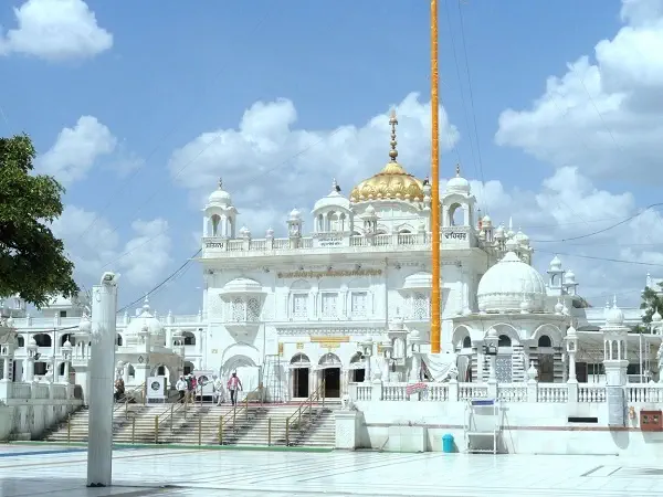 Haldwani to Chandigarh Taxi