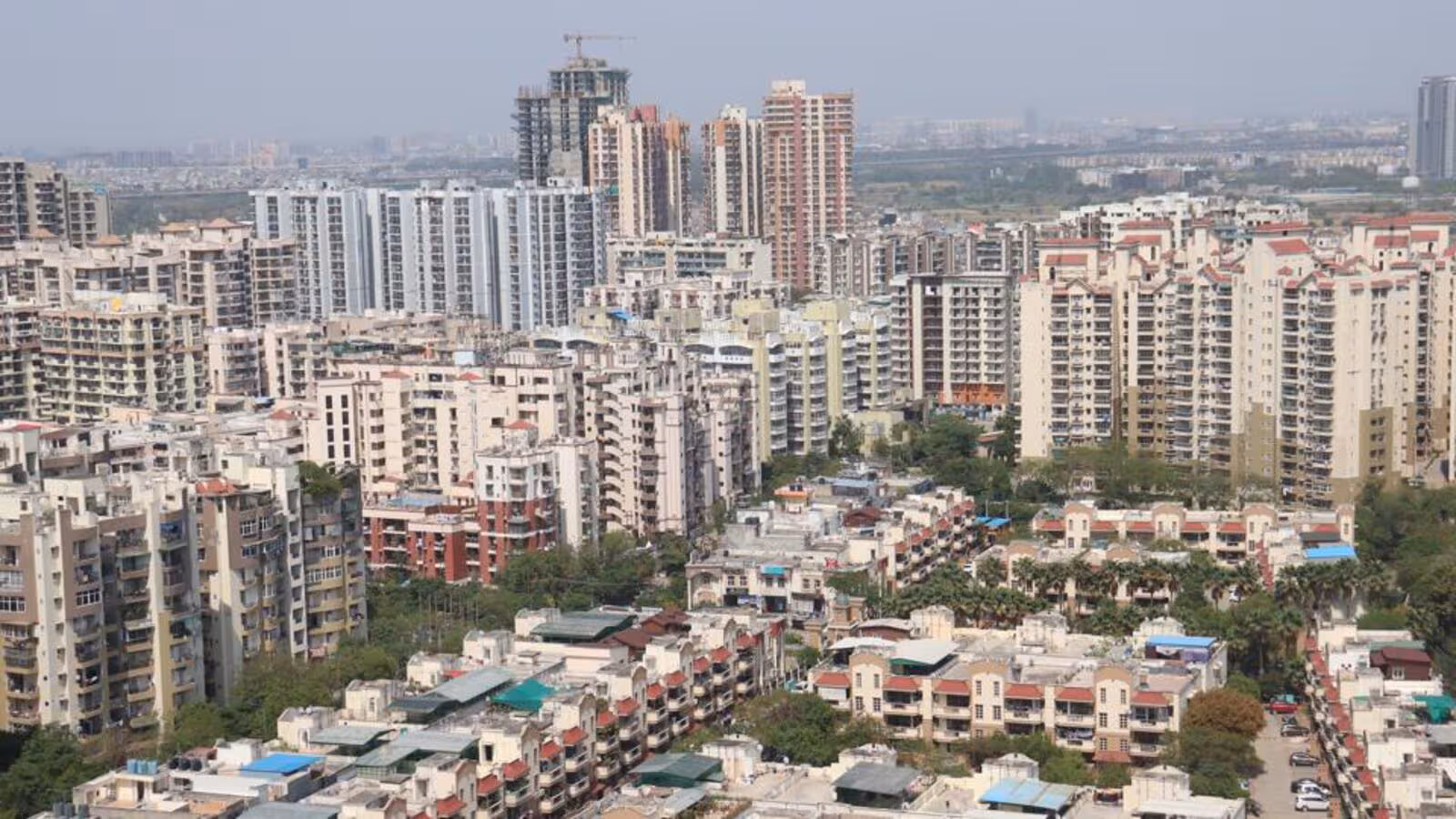 Dehradun to Ghaziabad taxi
