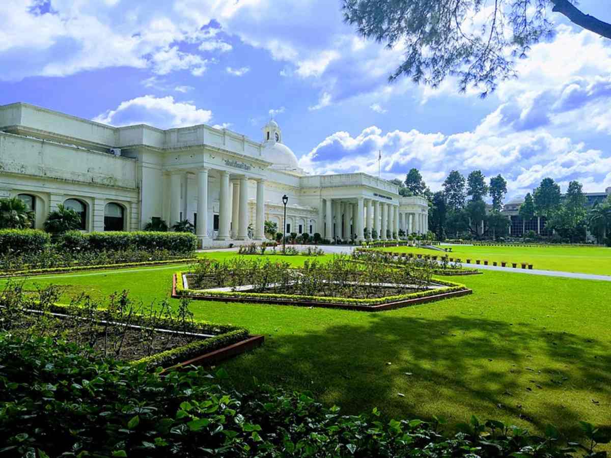 Haldwani to Roorkee Taxi Service