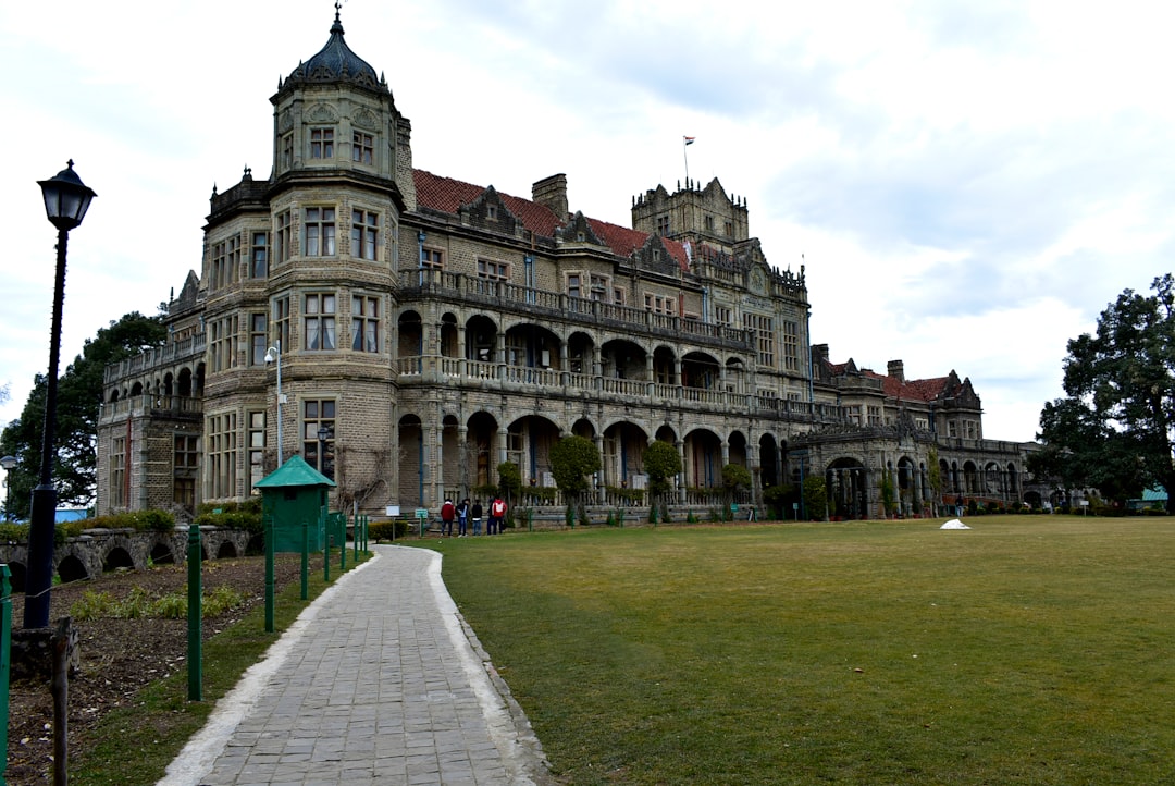 Dehradun to Shimla Cab