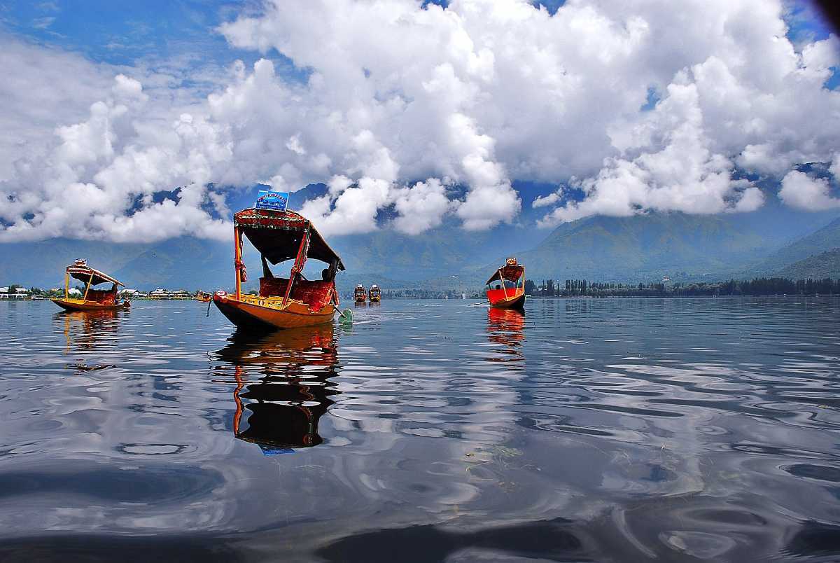 Delhi to Srinagar Taxi