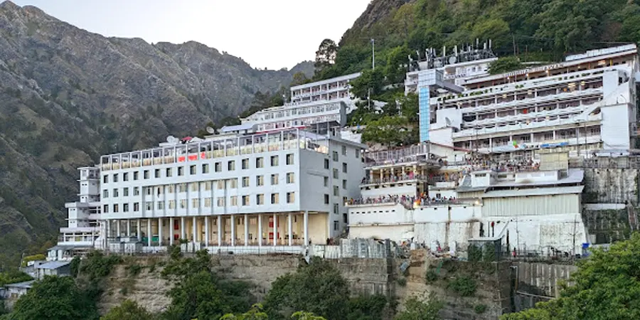 Dehradun to Vaishno Devi Cab
